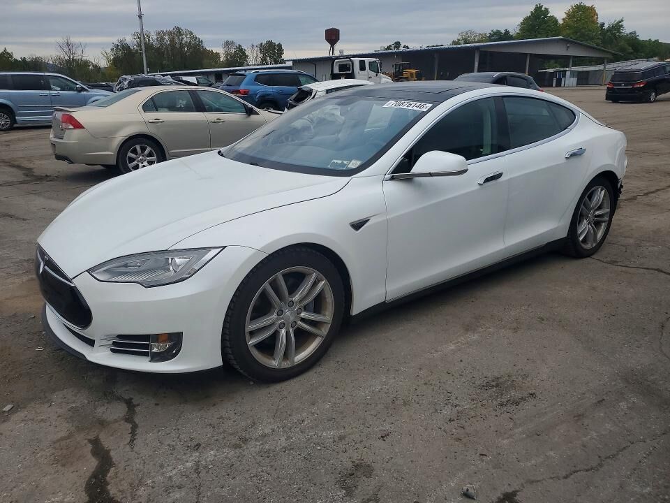 2013 TESLA Model S