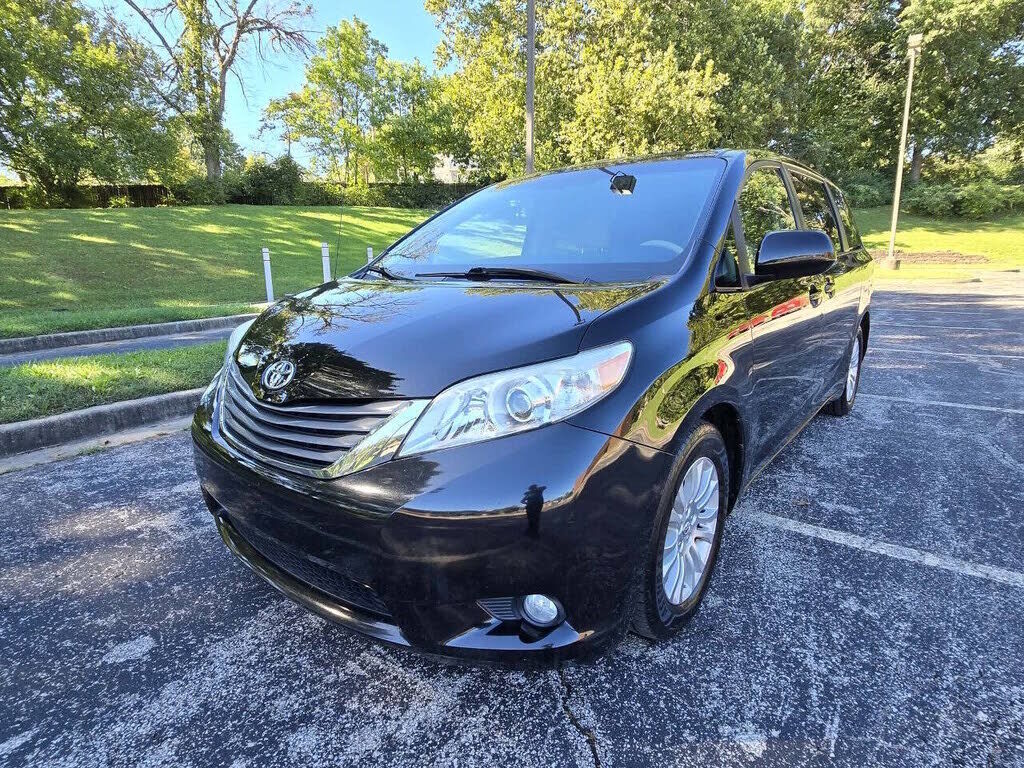 2014 TOYOTA Sienna