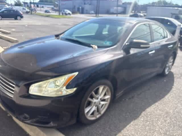2010 NISSAN Maxima