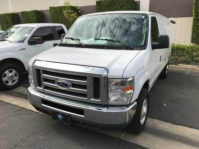 2013 FORD E-250