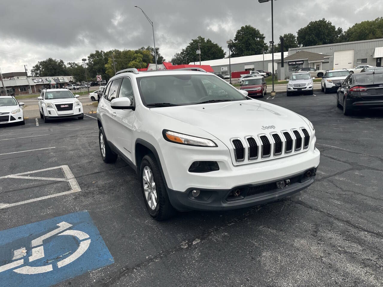 2017 JEEP Cherokee