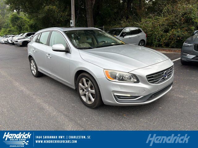 2016 VOLVO V60