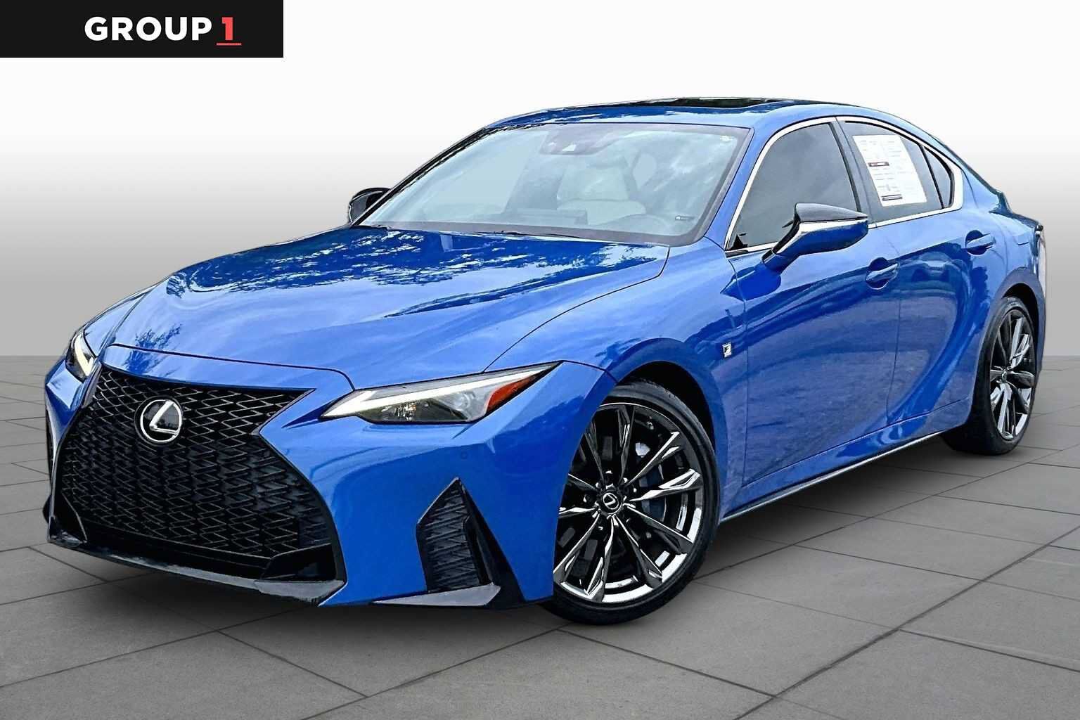 2022 LEXUS IS