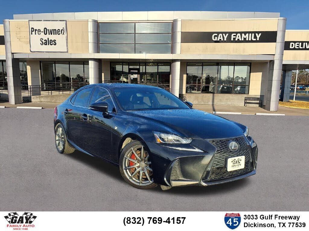 2019 LEXUS IS