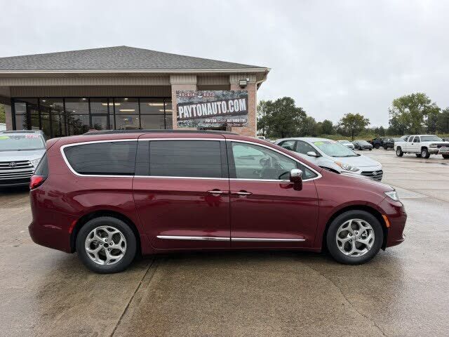 2022 CHRYSLER Pacifica