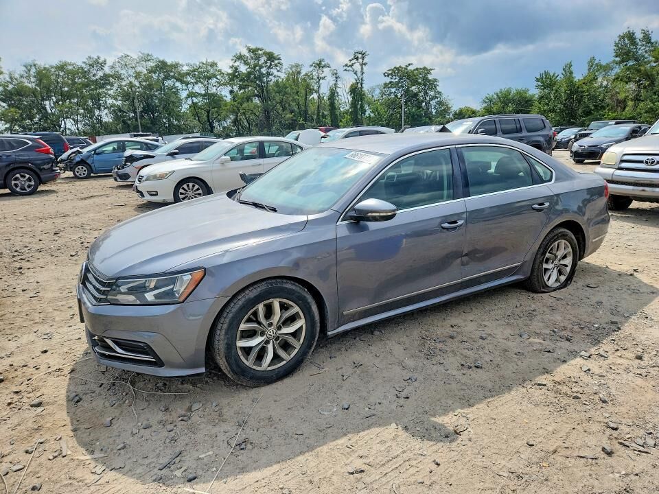 2016 VOLKSWAGEN Passat
