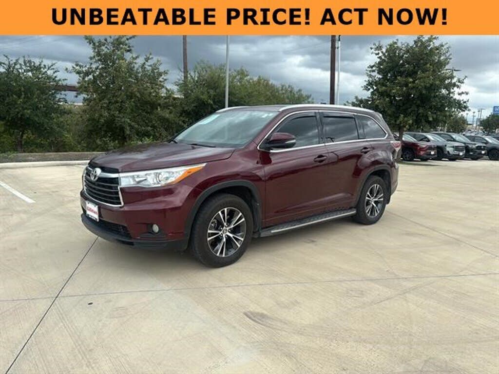 2016 TOYOTA Highlander