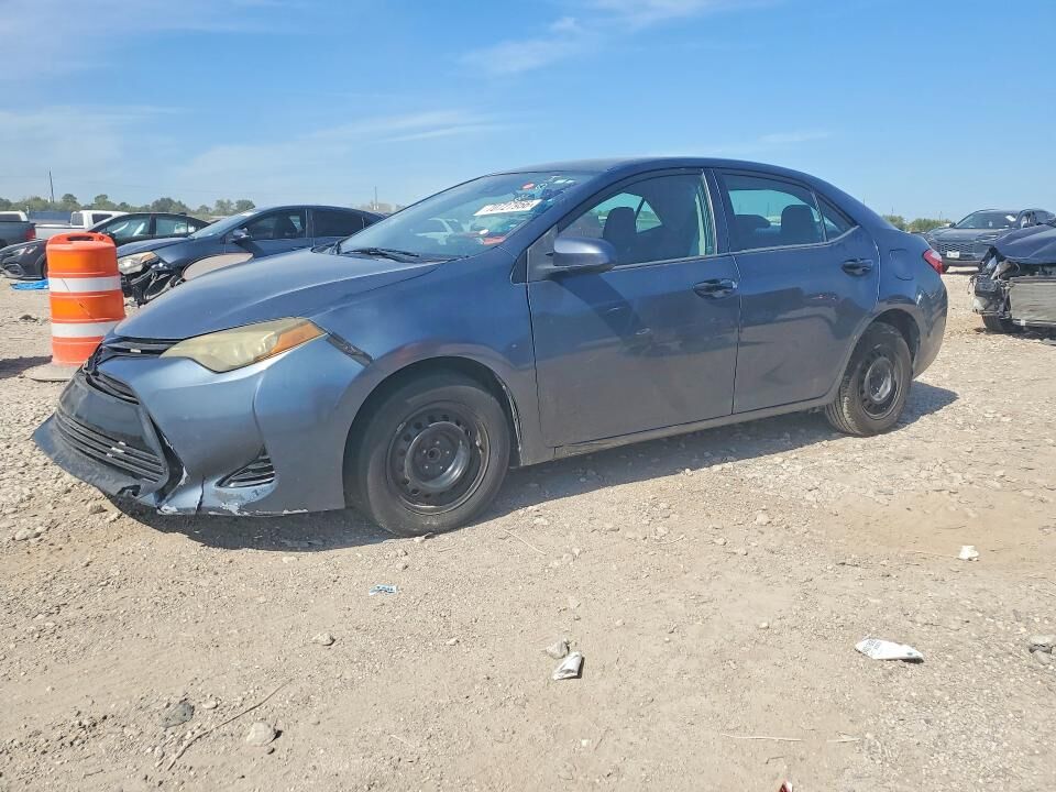 2018 TOYOTA Corolla