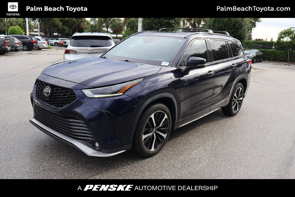 2021 TOYOTA Highlander
