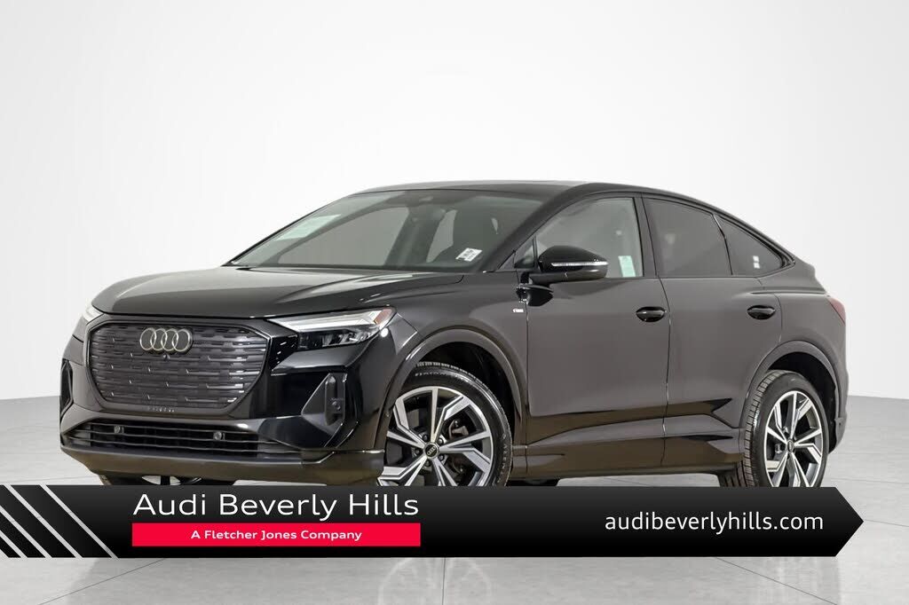 2024 AUDI Q4