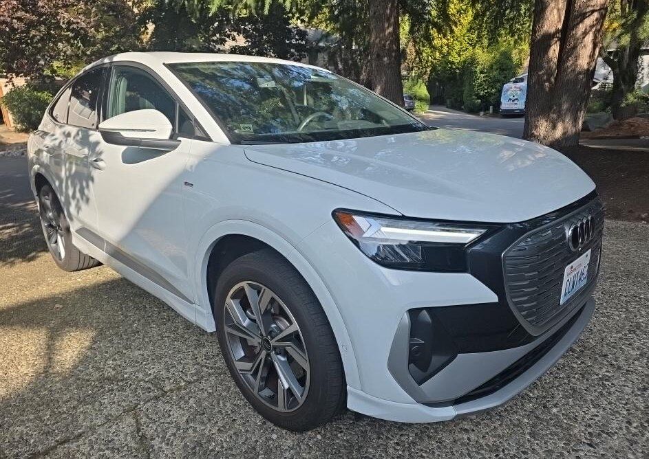 2023 AUDI Q4