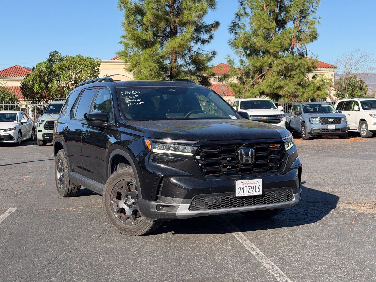 2025 HONDA Pilot