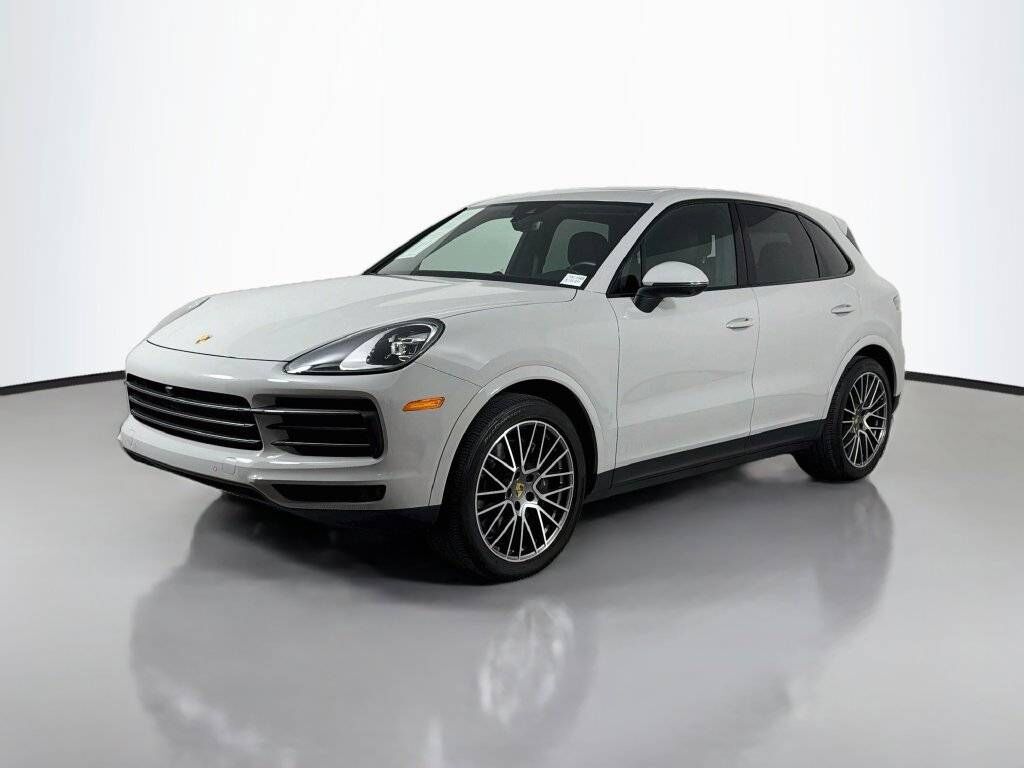2023 PORSCHE Cayenne
