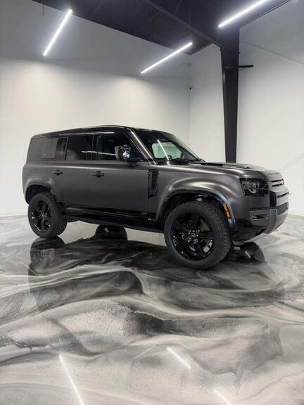2023 LAND ROVER Defender