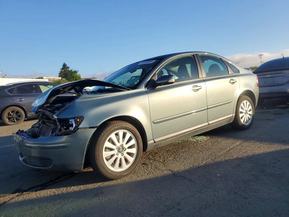 2005 VOLVO S40