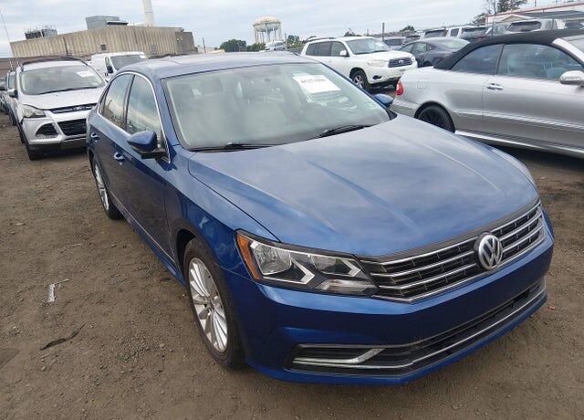 2016 VOLKSWAGEN Passat