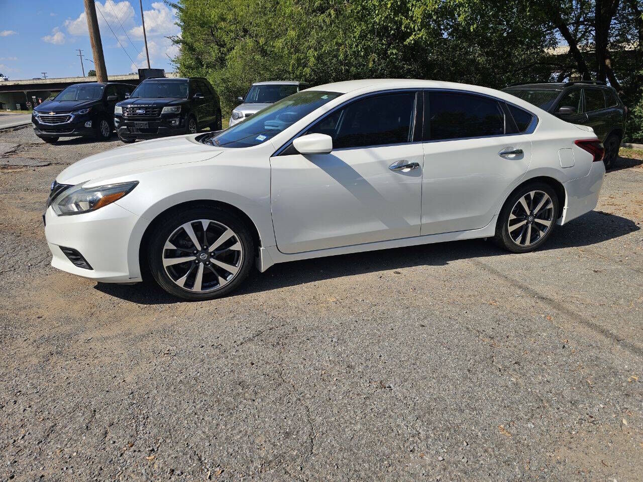 2017 NISSAN Altima