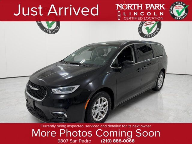2023 CHRYSLER Pacifica