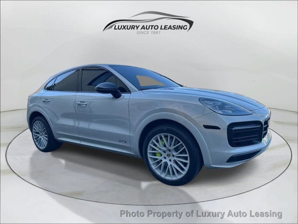 2023 PORSCHE Cayenne