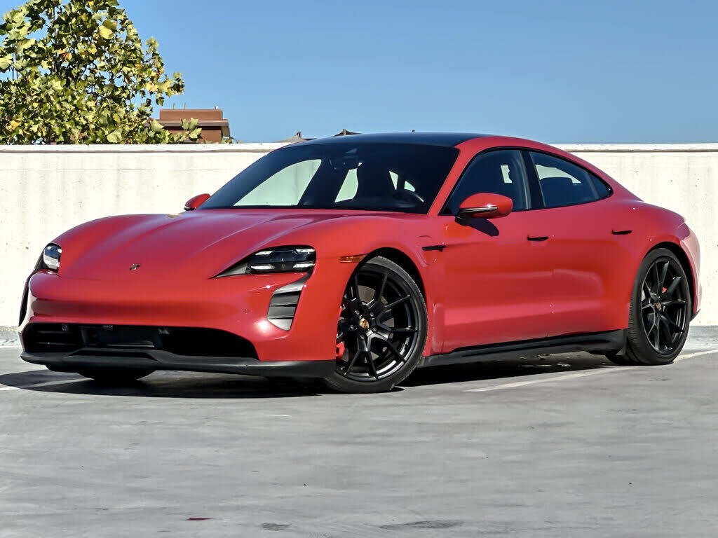 2023 PORSCHE Taycan