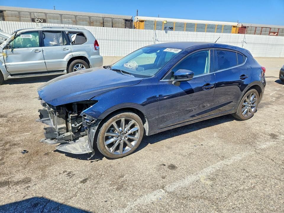 2018 MAZDA Mazda3