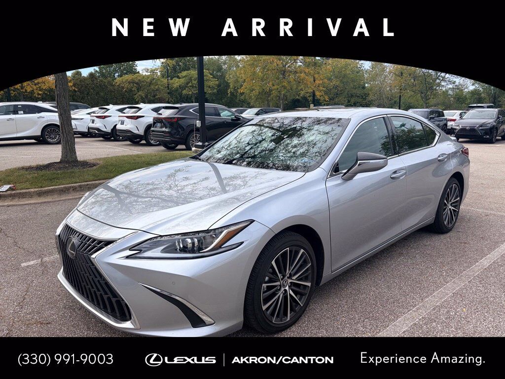 2024 LEXUS ES