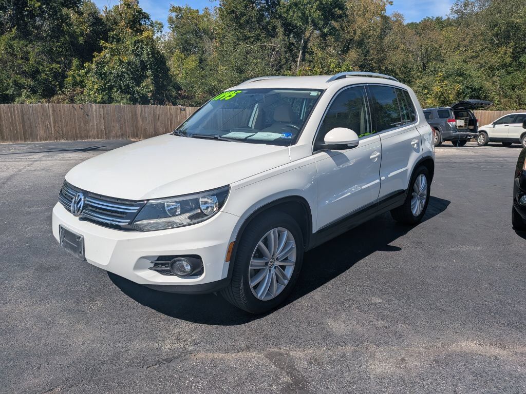 2012 VOLKSWAGEN Tiguan