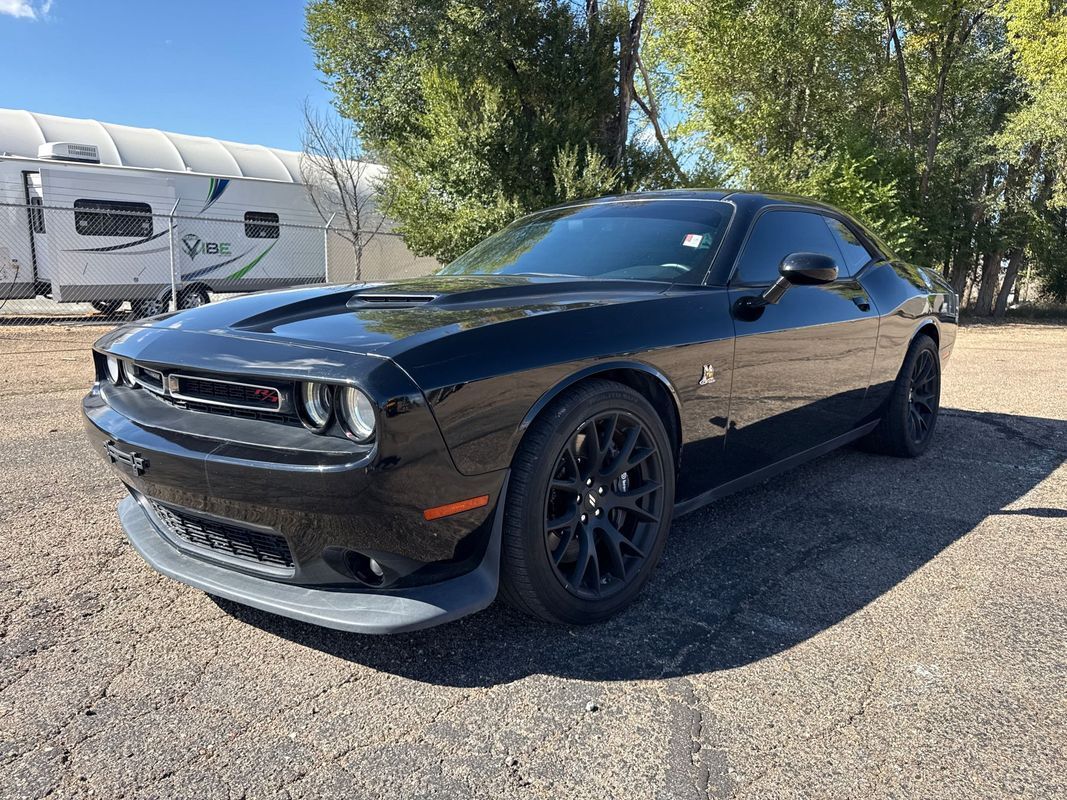 2017 DODGE Challenger