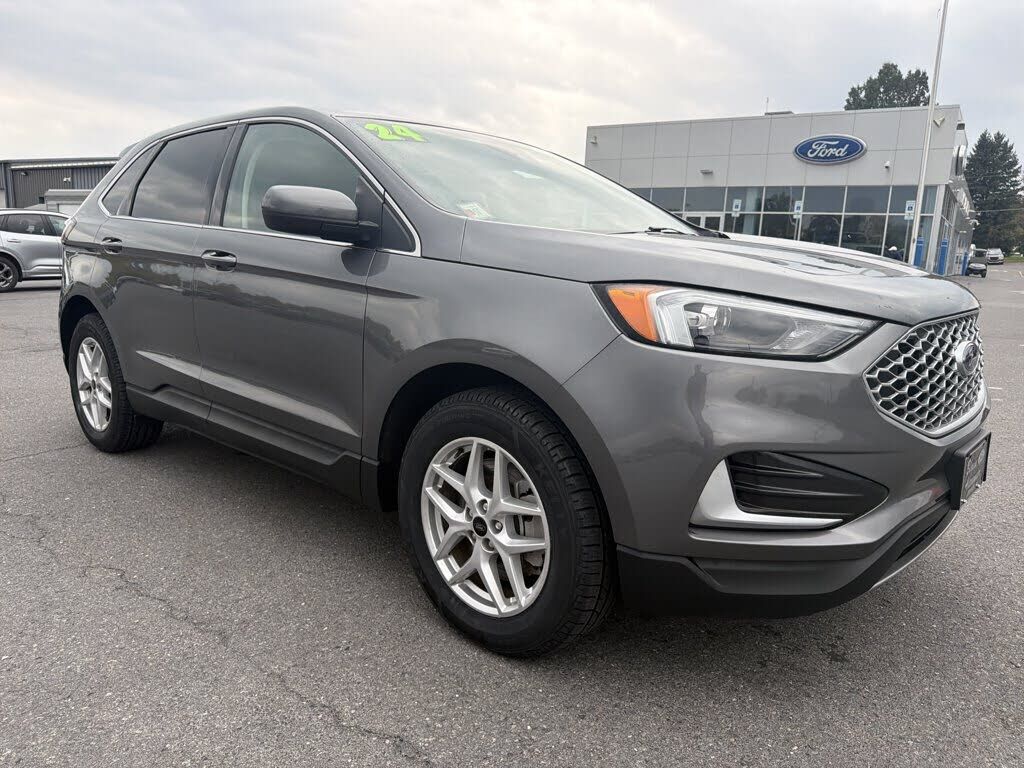 2024 FORD Edge
