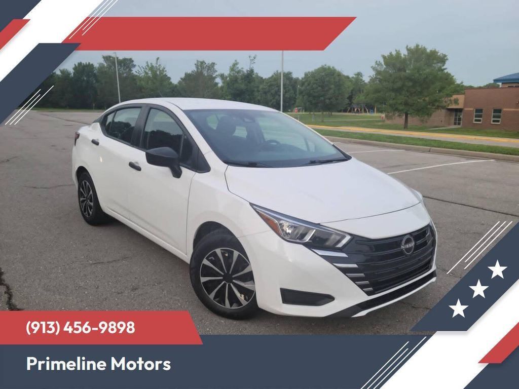 2023 NISSAN Versa