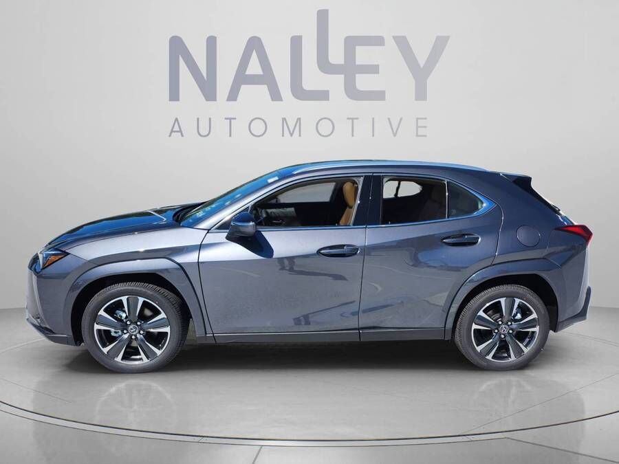 2026 LEXUS UX