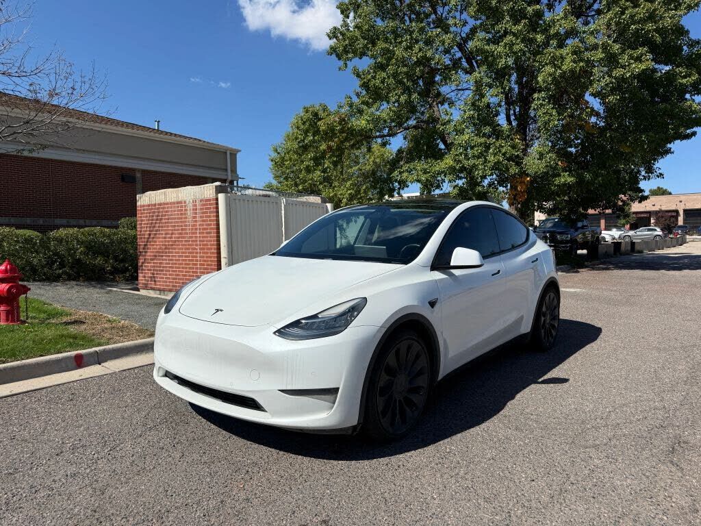 2021 TESLA Model Y