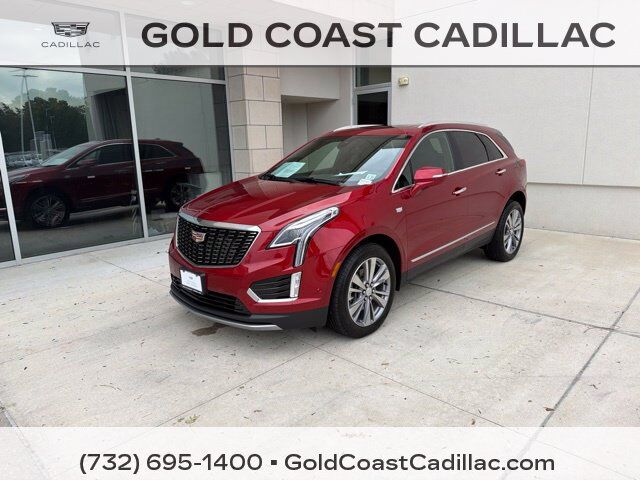 2025 CADILLAC XT5