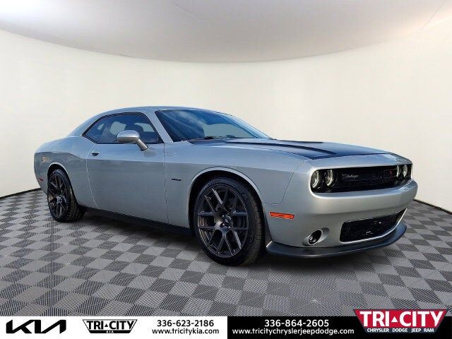 2019 DODGE Challenger