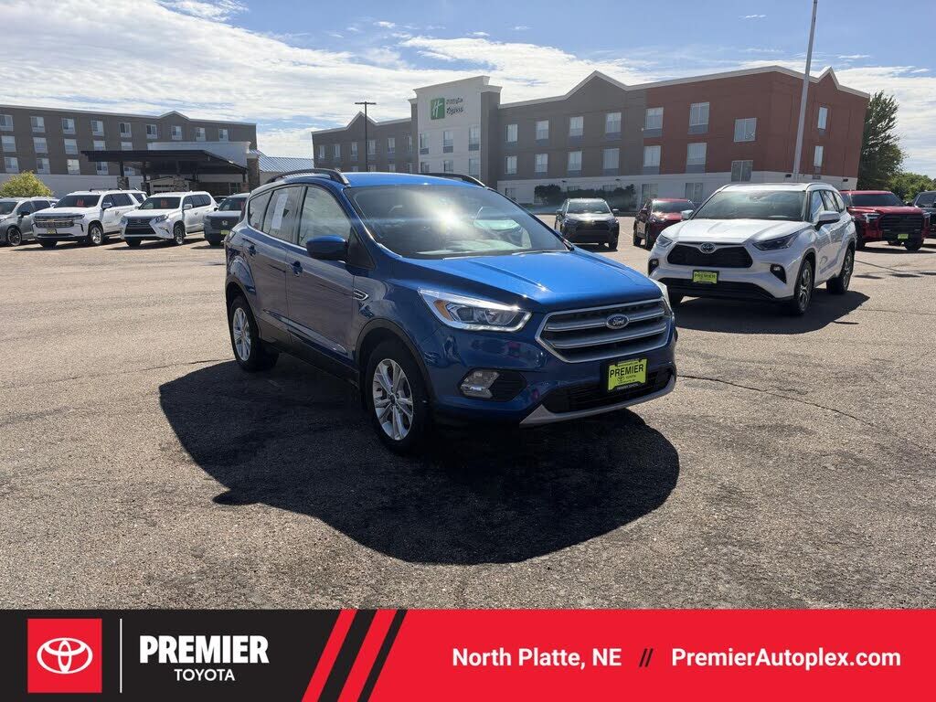 2017 FORD Escape