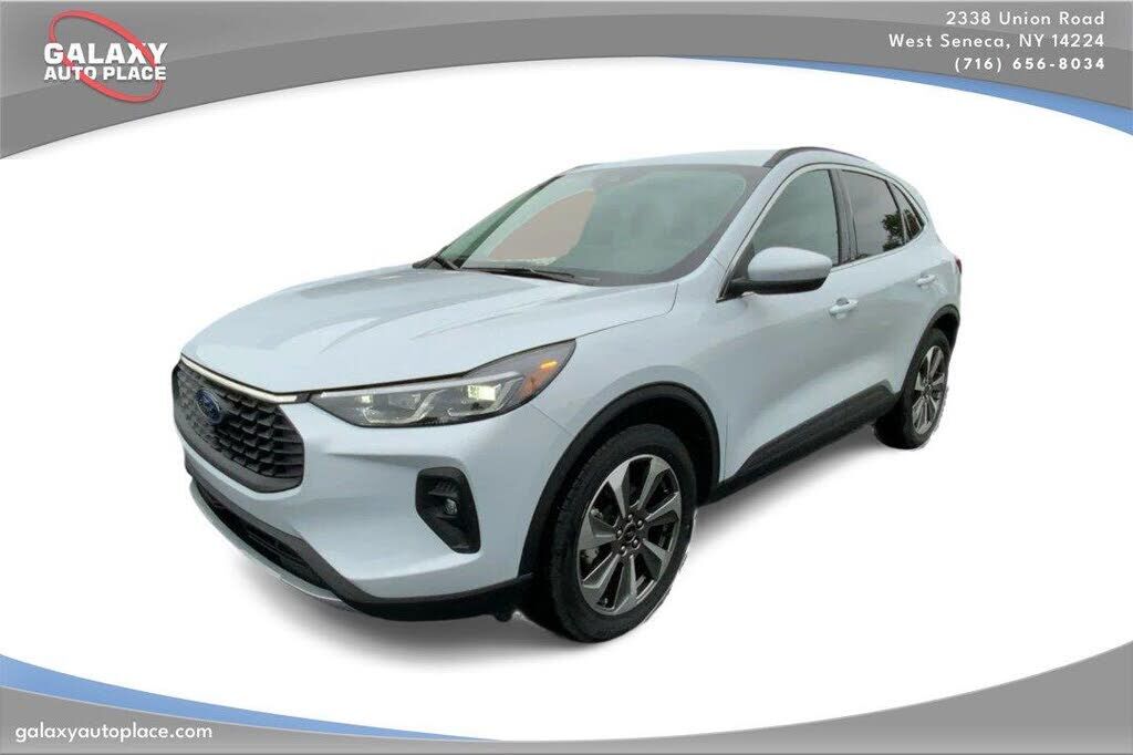 2025 FORD Escape