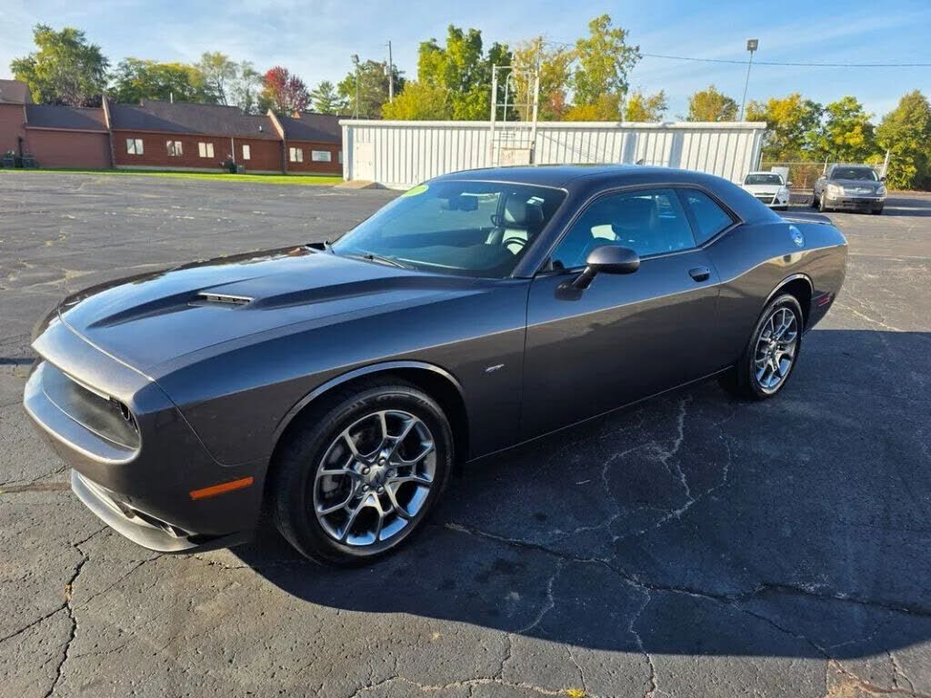 2017 DODGE Challenger