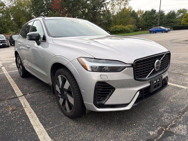 2024 VOLVO XC60