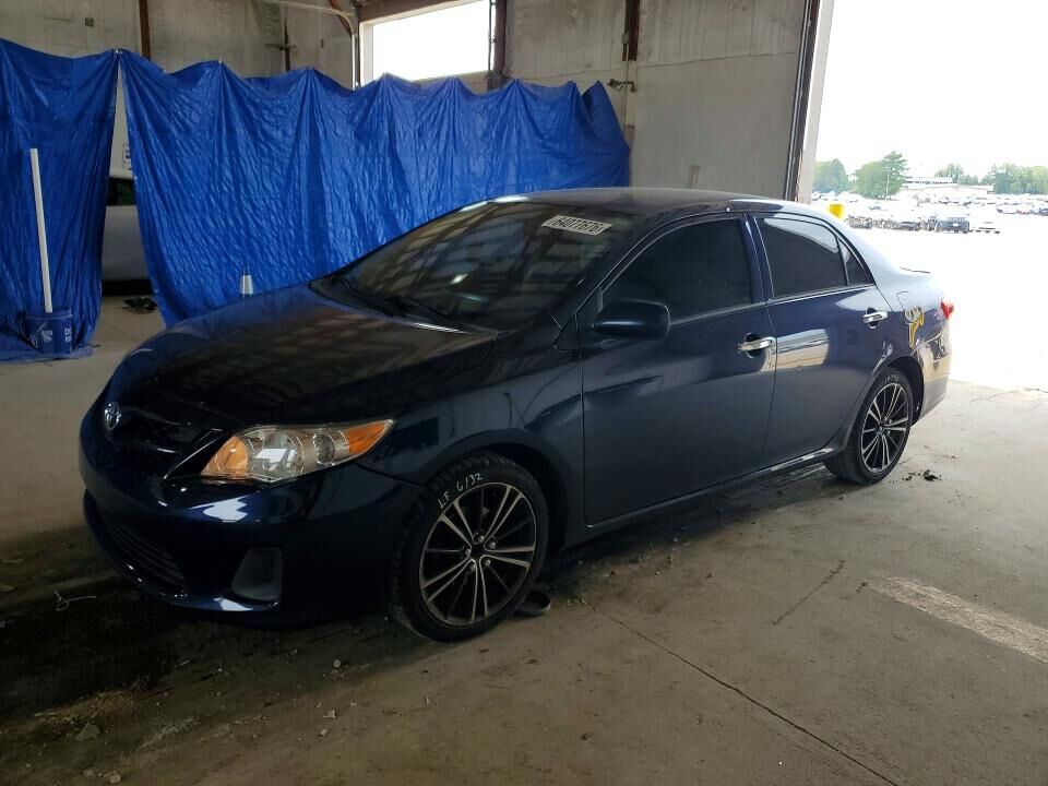2013 TOYOTA Corolla