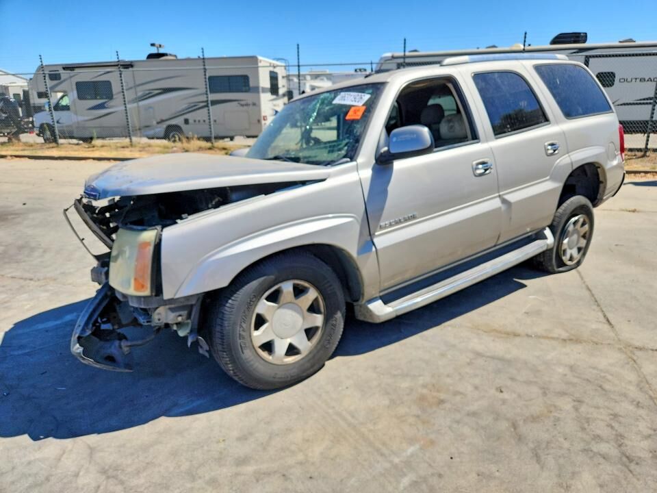 2004 CADILLAC Escalade