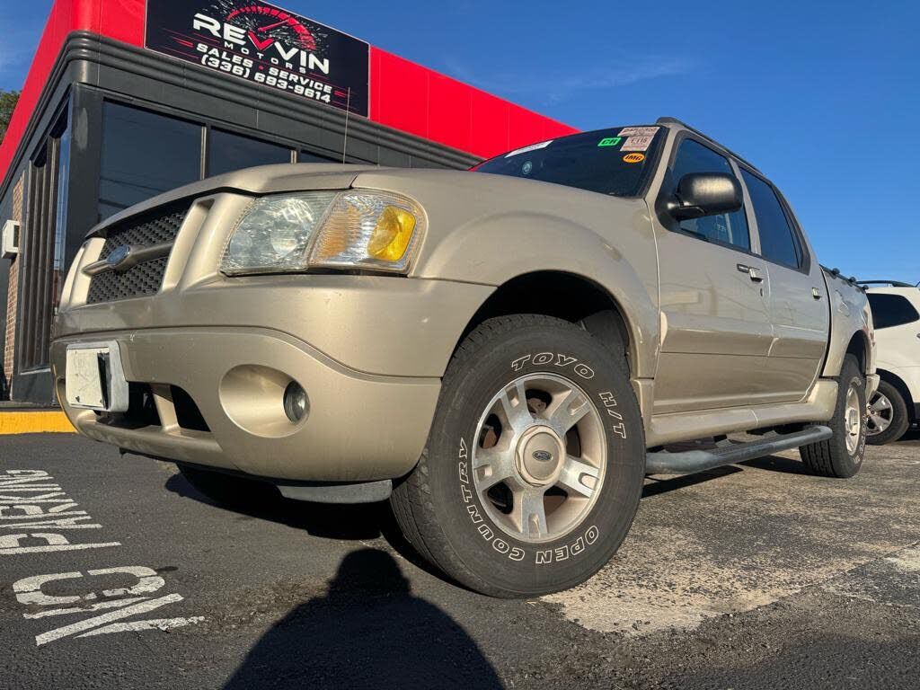 2004 FORD Explorer