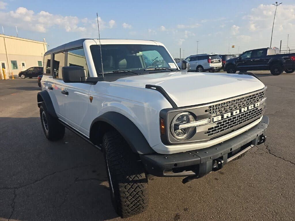 2024 FORD Bronco