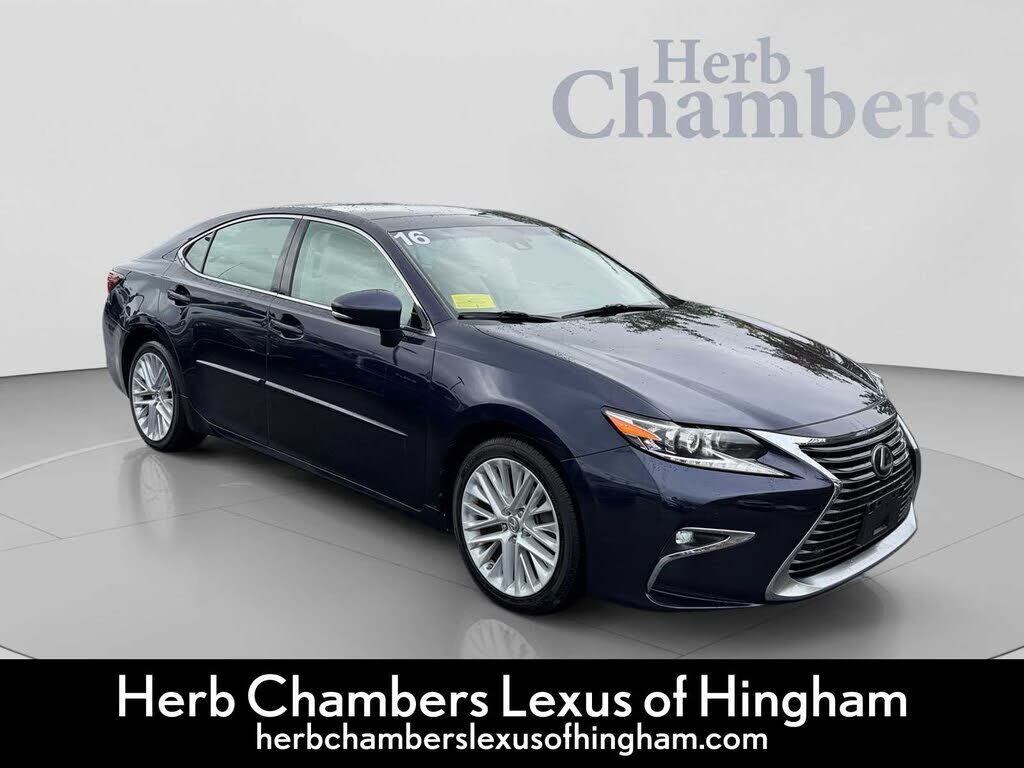 2016 LEXUS ES