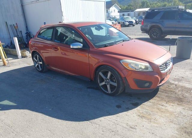 2011 VOLVO C30