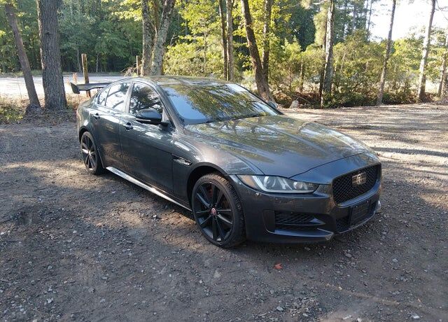 2017 JAGUAR XE