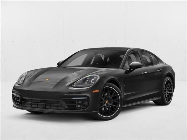2022 PORSCHE Panamera
