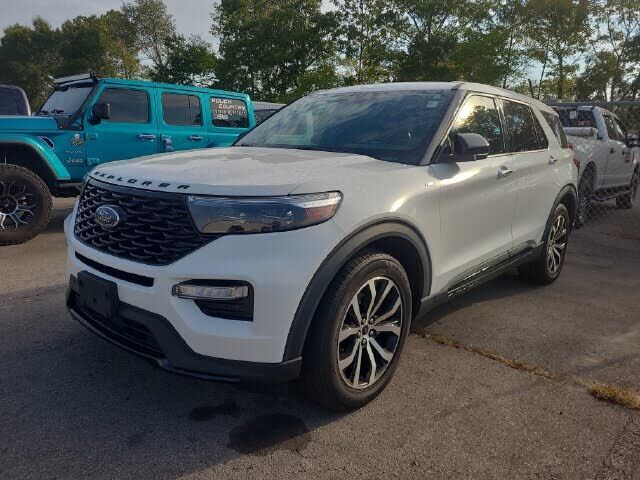 2022 FORD Explorer