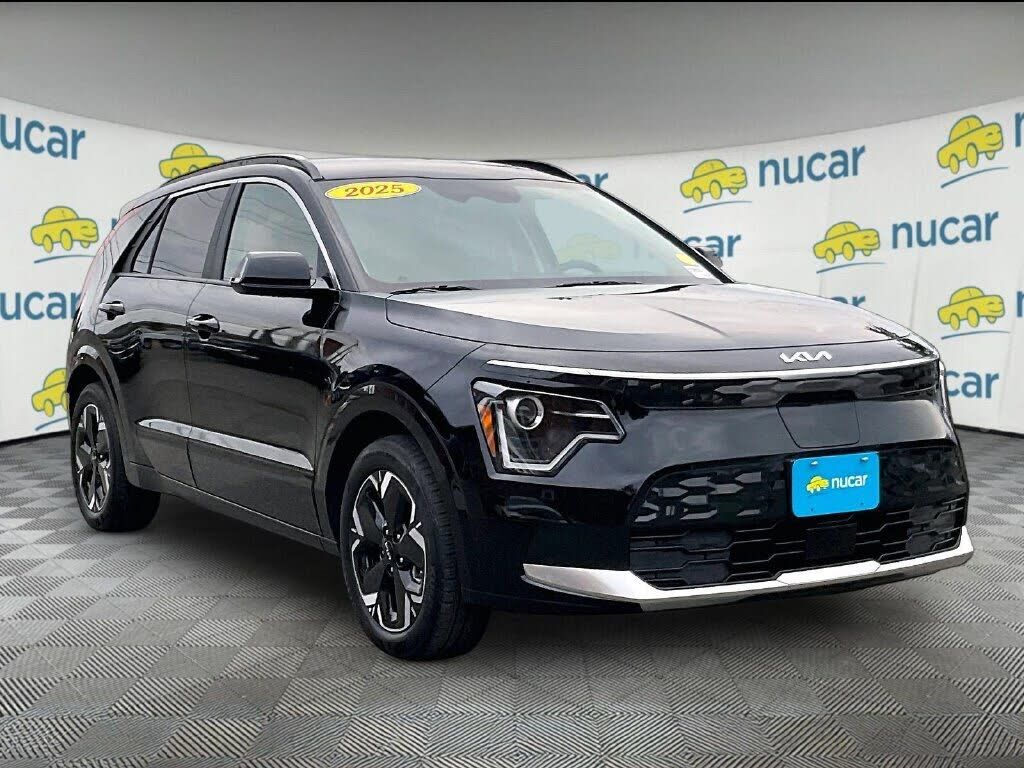 2025 KIA Niro