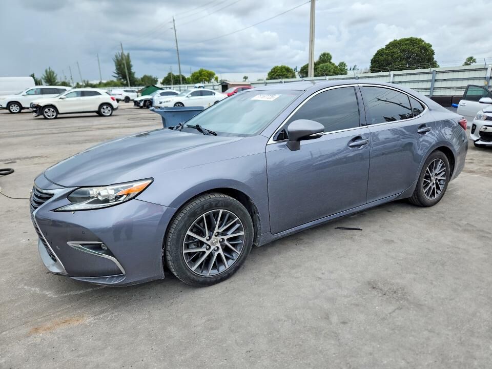 2016 LEXUS ES