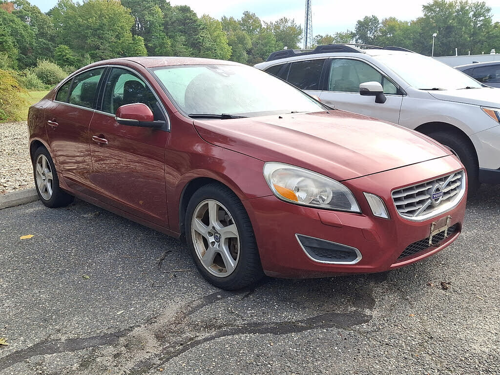 2013 VOLVO S60